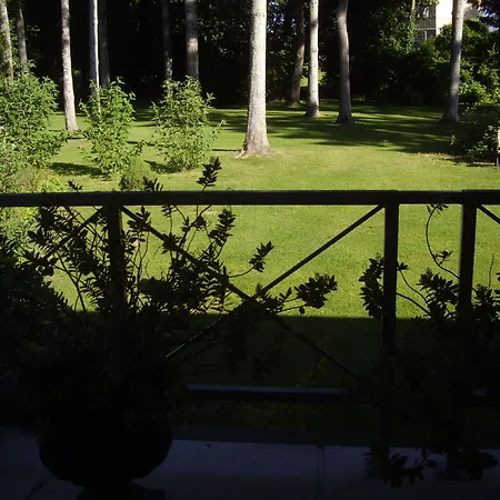 فندق مبيت وإفطار La Grange Des Marettes 4*