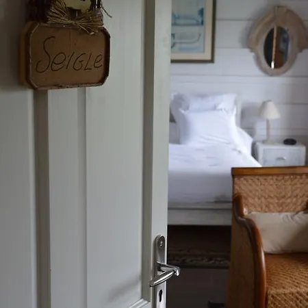 Frühstückspension La Grange Des Marettes Cléres